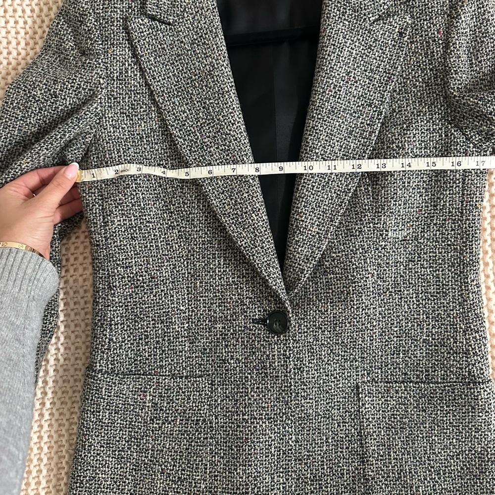Dior Black and White Tweed Blazer - Picture 11 of 11